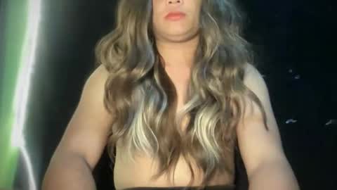 Snapshot of foxli_xx chatting on 12-05-25, 04:25 KITTY online show from 12-05-25, 04:25