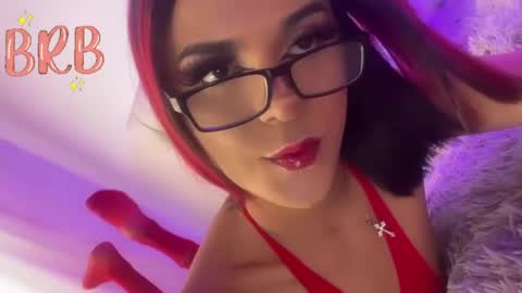 Snapshot of foxxy_angel chatting on 05-15-26, 10:22 Santi online show from 05-15-26, 10:22
