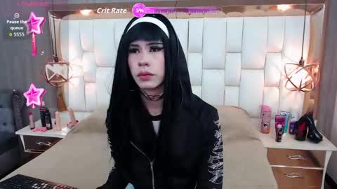 Snapshot of foxxy_dolce chatting on 09-20-25, 11:44 Foxxy online show from 09-20-25, 11:44