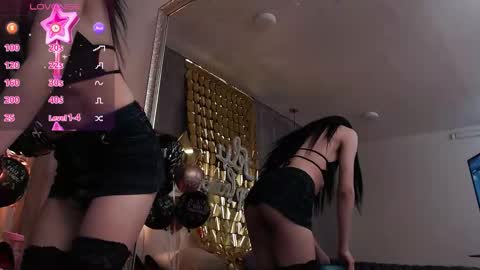 Snapshot of foxxy_dolce chatting on 10-06-25, 04:26 Foxxy online show from 10-06-25, 04:26