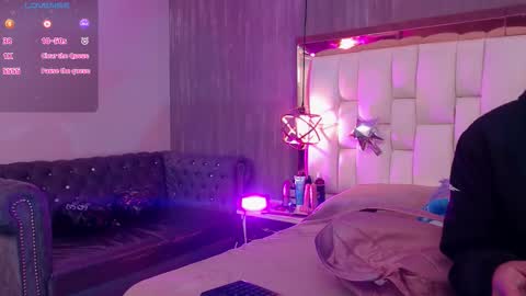 Foxxy  online show from 10-30-25, 11:22