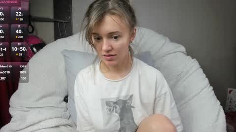 Foxy online show from 02-06-25, 06:29