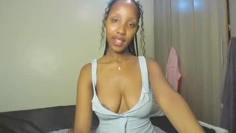 foxyatmidnite online show from 05-18-26, 12:29