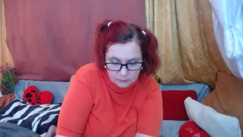 Snapshot of foxydesiree chatting on 04-23-26, 04:57 foxydesiree online show from 04-23-26, 04:57