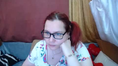 Snapshot of foxydesiree chatting on 05-09-26, 04:17 foxydesiree online show from 05-09-26, 04:17