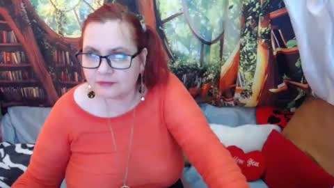 Snapshot of foxydesiree chatting on 05-23-26, 10:52 foxydesiree online show from 05-23-26, 10:52