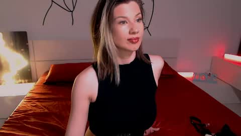 Snapshot of foxydevilish chatting on 04-24-26, 06:10 Fox online show from 04-24-26, 06:10