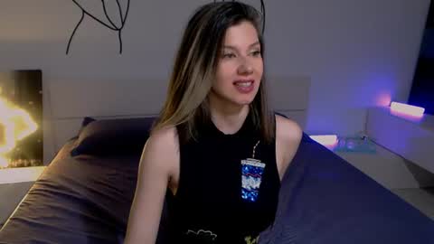 Snapshot of foxydevilish chatting on 06-17-26, 12:24 Fox online show from 06-17-26, 12:24