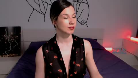Snapshot of foxydevilish chatting on 06-22-26, 08:33 Fox online show from 06-22-26, 08:33