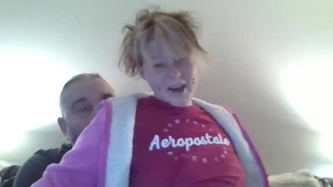 Snapshot of foxyfang chatting on 12-18-25, 02:12 foxyfang online show from 12-18-25, 02:12