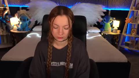 Maya online show from 11-26-25, 02:07