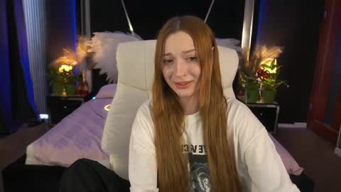 Snapshot of foxymayy chatting on 05-24-26, 01:16 Maya online show from 05-24-26, 01:16