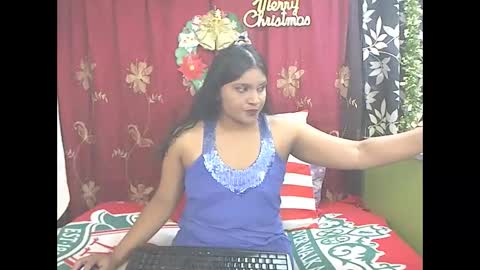 Snapshot of foxyyindian chatting on 12-15-25, 06:28 foxyyindian online show from 12-15-25, 06:28