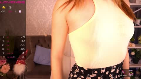 Snapshot of foxyykate chatting on 01-11-25, 07:06 Kate online show from 01-11-25, 07:06