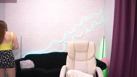 Snapshot of foxyykate chatting on 10-01-25, 01:17 Kate online show from 10-01-25, 01:17