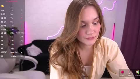 Snapshot of foxyykate chatting on 10-22-25, 09:03 Kate online show from 10-22-25, 09:03