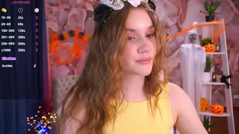 Snapshot of foxyykate chatting on 10-31-25, 03:13 Kate online show from 10-31-25, 03:13