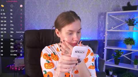 Snapshot of foxyykate chatting on 11-21-25, 02:54 Kate online show from 11-21-25, 02:54