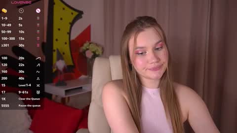 Snapshot of foxyykate chatting on 12-15-25, 09:08 Kate online show from 12-15-25, 09:08