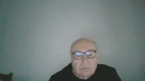 Snapshot of fra94 chatting on 12-12-24, 02:00 fra94 online show from 12-12-24, 02:00
