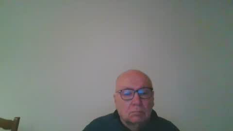 Snapshot of fra94 chatting on 12-22-24, 11:41 fra94 online show from 12-22-24, 11:41