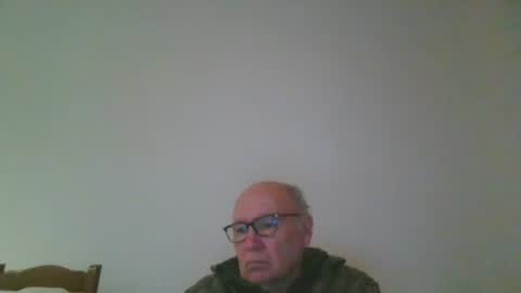 Snapshot of fra94 chatting on 02-17-25, 10:58 fra94 online show from 02-17-25, 10:58