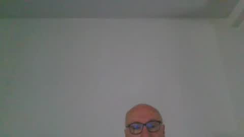 Snapshot of fra94 chatting on 06-20-26, 12:30 fra94 online show from 06-20-26, 12:30