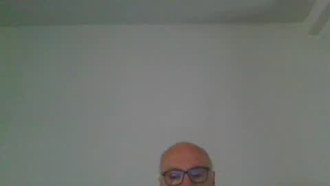 Snapshot of fra94 chatting on 06-27-26, 12:22 fra94 online show from 06-27-26, 12:22