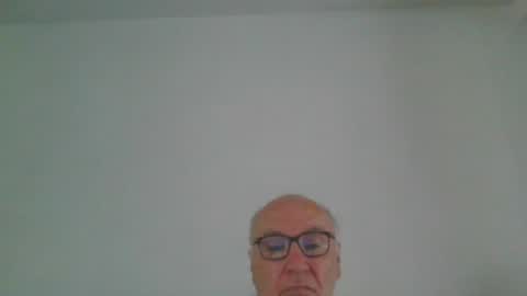 Snapshot of fra94 chatting on 07-18-26, 12:20 fra94 online show from 07-18-26, 12:20