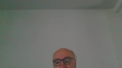 Snapshot of fra94 chatting on 07-25-26, 11:52 fra94 online show from 07-25-26, 11:52