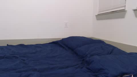 Snapshot of fragilemasochist chatting on 01-28-25, 04:29 Angel online show from 01-28-25, 04:29