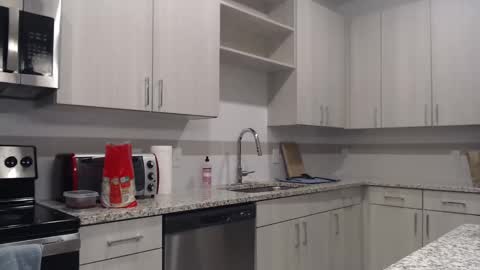 Snapshot of fragilemasochist chatting on 02-01-25, 04:56 Angel online show from 02-01-25, 04:56