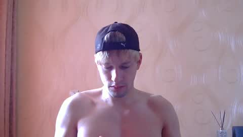 frame_tamer888 online show from 05-18-26, 09:04