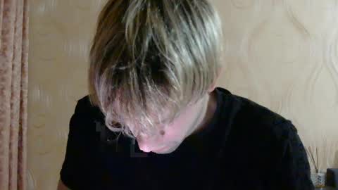 frame_tamer888 online show from 05-19-26, 08:59