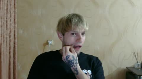 frame_tamer888 online show from 05-23-26, 08:57
