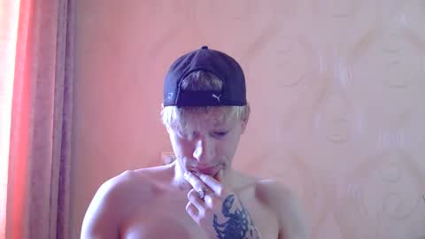 frame_tamer888 online show from 05-26-26, 08:32