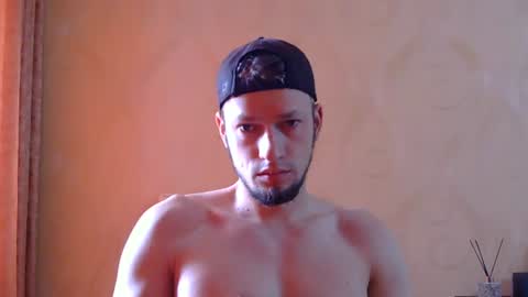frame_tamer888 online show from 07-08-26, 07:13