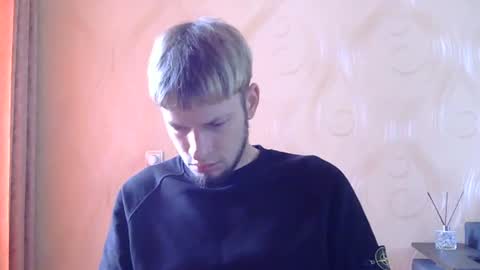 frame_tamer888 online show from 07-09-26, 09:35