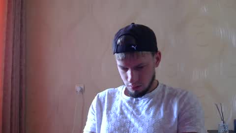 frame_tamer888 online show from 07-18-26, 08:40