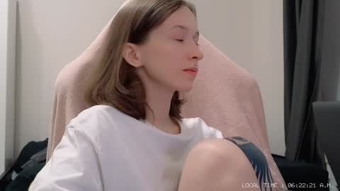 Snapshot of fran_bow chatting on 01-05-25, 03:22 fran_bow online show from 01-05-25, 03:22