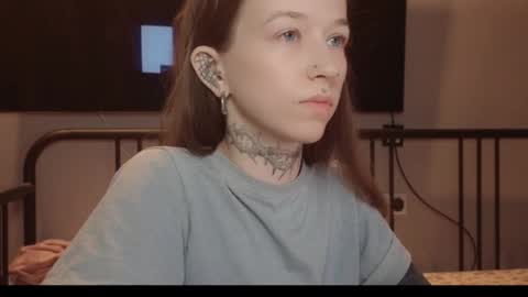 Snapshot of fran_bow chatting on 03-16-26, 01:48 fran_bow online show from 03-16-26, 01:48