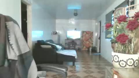 Snapshot of francelune chatting on 09-12-25, 01:33 francelune online show from 09-12-25, 01:33