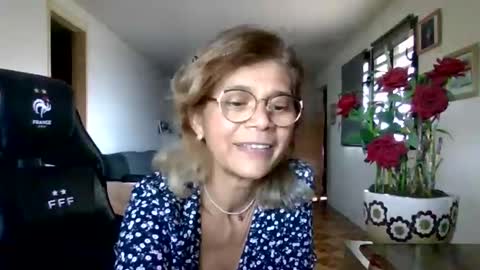 Snapshot of francelune chatting on 09-17-25, 08:38 francelune online show from 09-17-25, 08:38
