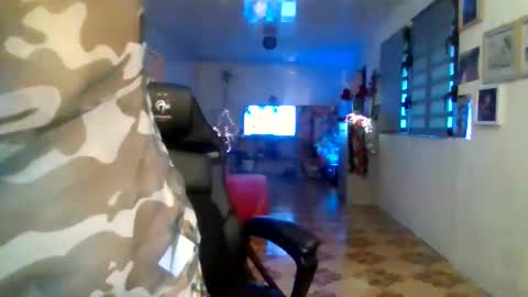 Snapshot of francelune chatting on 12-03-25, 02:48 francelune online show from 12-03-25, 02:48