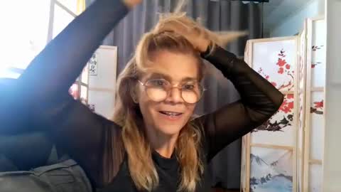 francelune online show from 07-17-26, 04:34