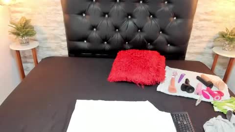          online show from 05-29-26, 02:53