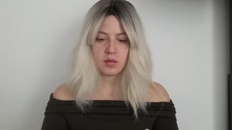 Snapshot of francescaasmith chatting on 11-05-25, 03:23 Francesca online show from 11-05-25, 03:23