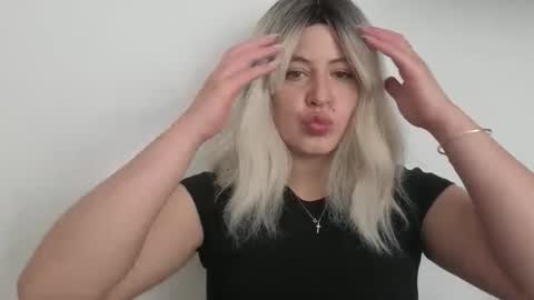 Snapshot of francescaasmith chatting on 11-30-25, 06:34 Francesca online show from 11-30-25, 06:34