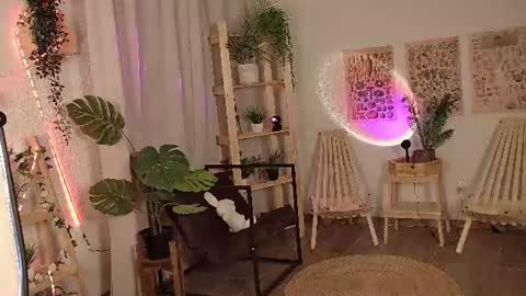 Snapshot of francescacavaliere chatting on 06-11-26, 01:20 Francesca online show from 06-11-26, 01:20