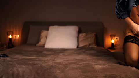 Franci online show from 12-18-24, 03:33